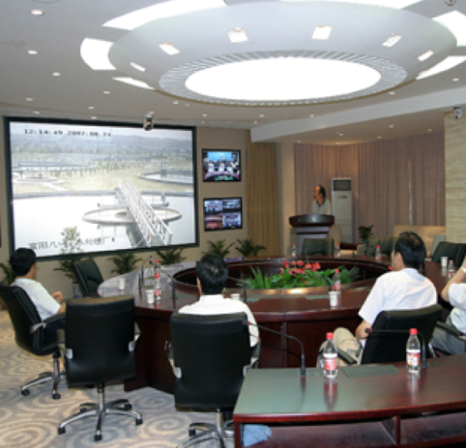 領(lǐng)導(dǎo)視察浙江省空氣質(zhì)量自動(dòng)監(jiān)測(cè)網(wǎng)絡(luò)